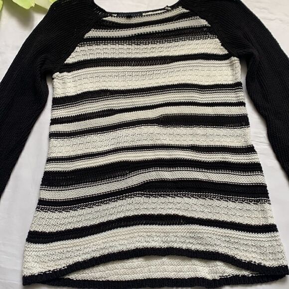 ⭐️anthro sanctuary striped knitted sweater⭐️ - Picture 2 of 11